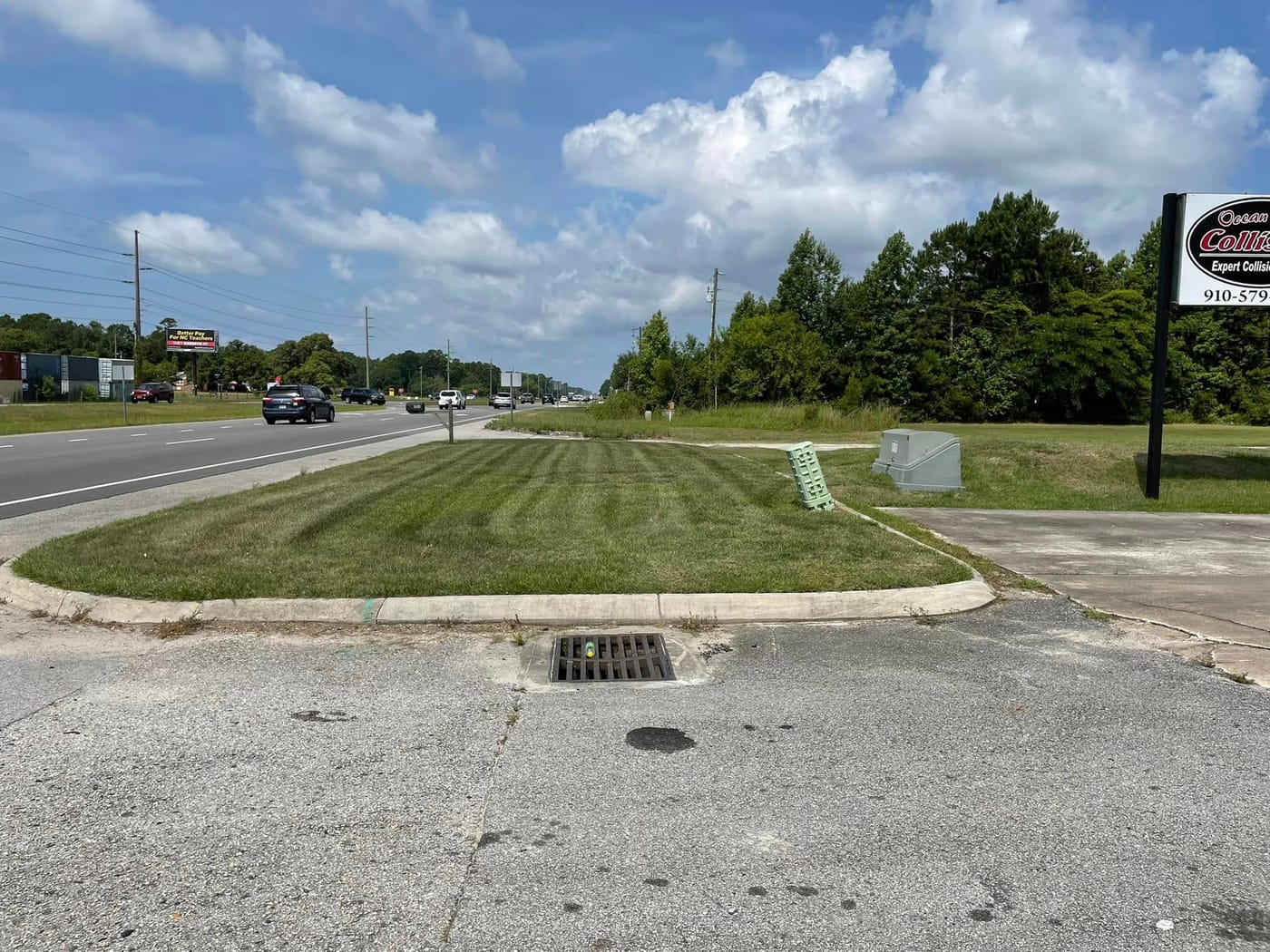 Manicured lawn and trimmed shrubs at a Brunswick County home