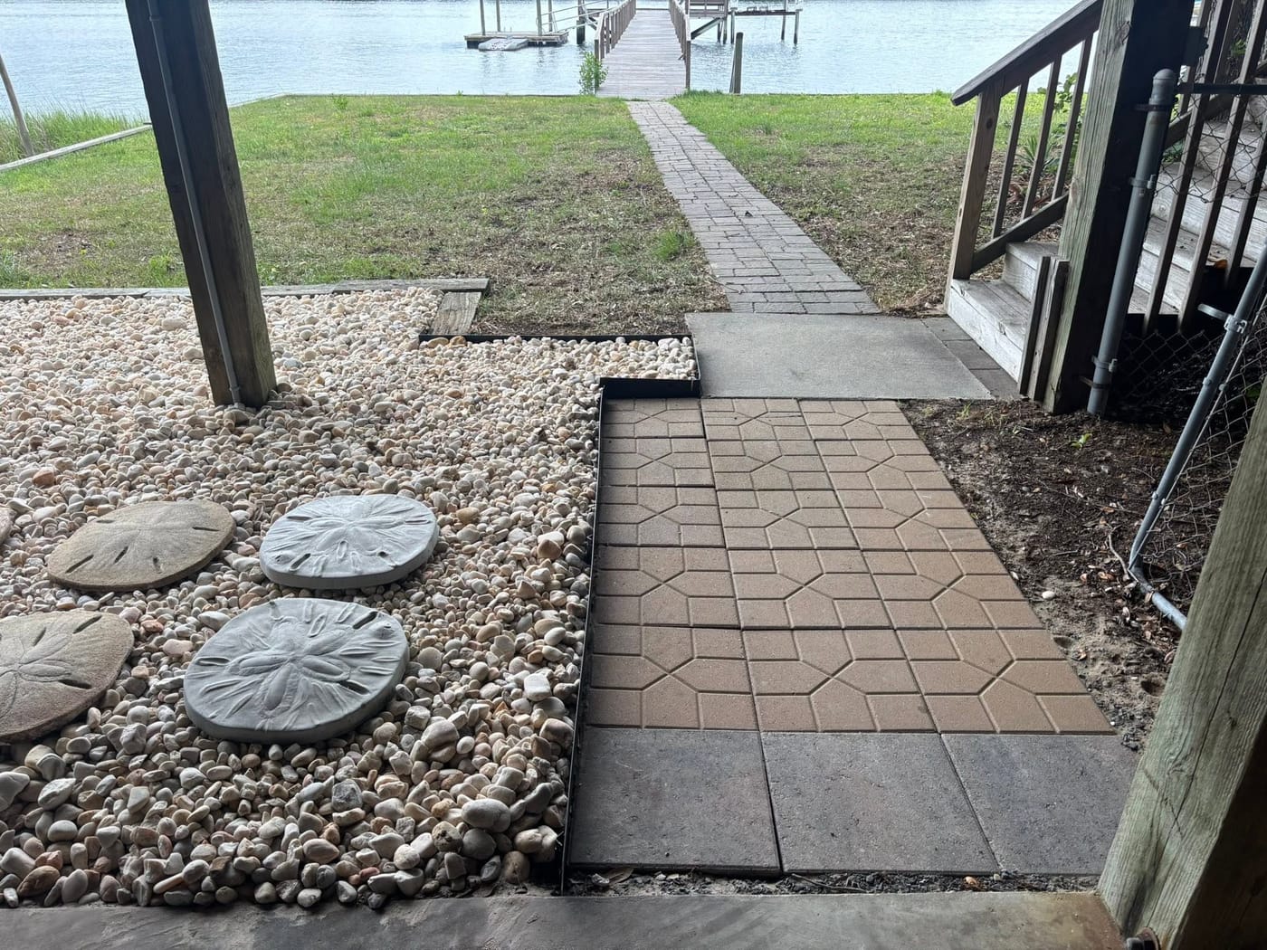 Freshly cut and edged lawn in coastal Brunswick County, NC